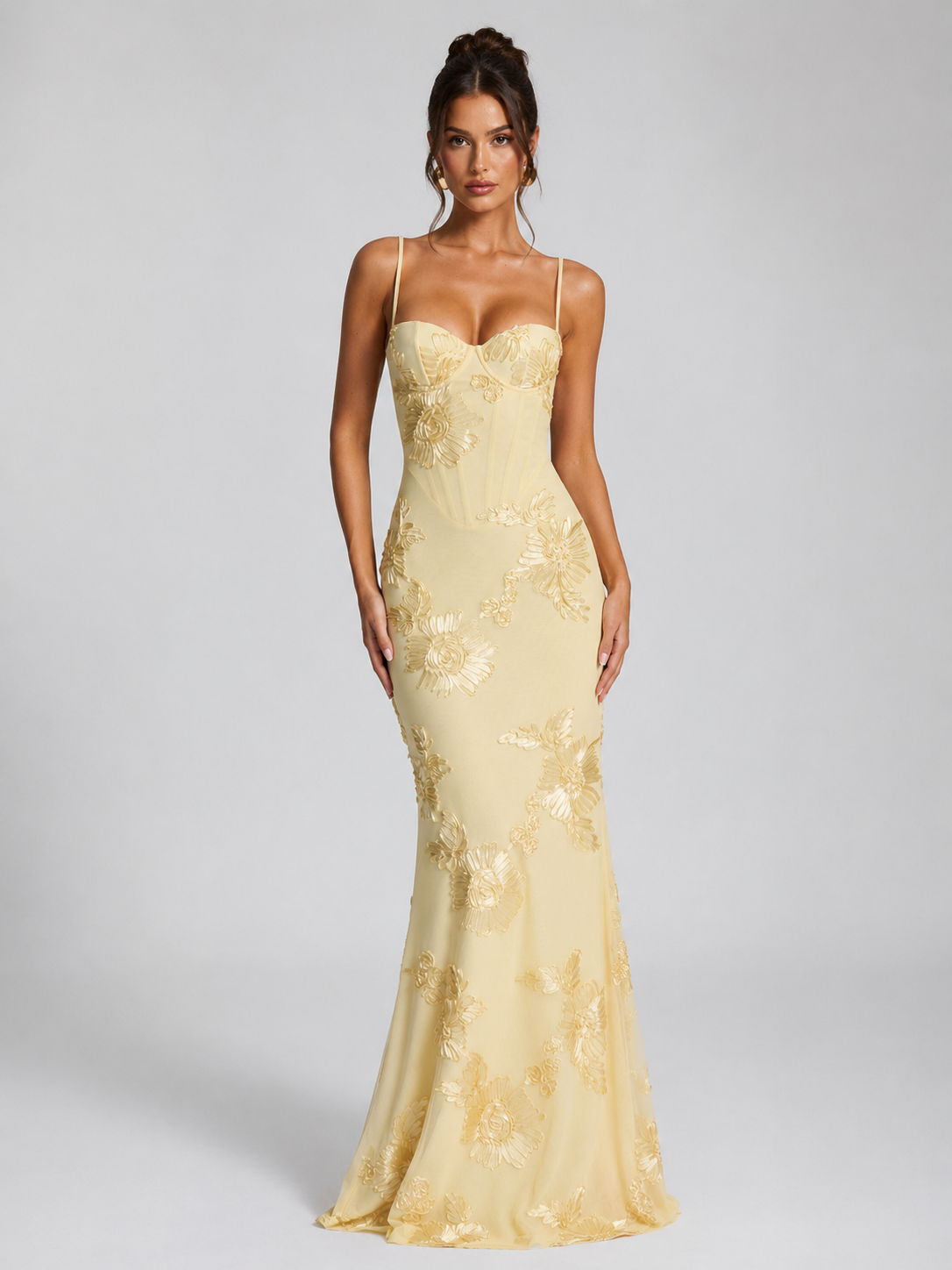 Letnia sukienka maxi w kwiaty | Elegancki letni fason