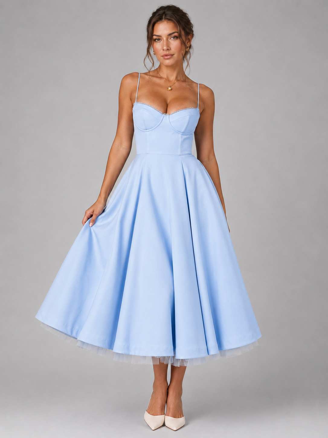 Zwiewna sukienka midi na lato | Nowoczesny elegancki model – kobieca stylizacja