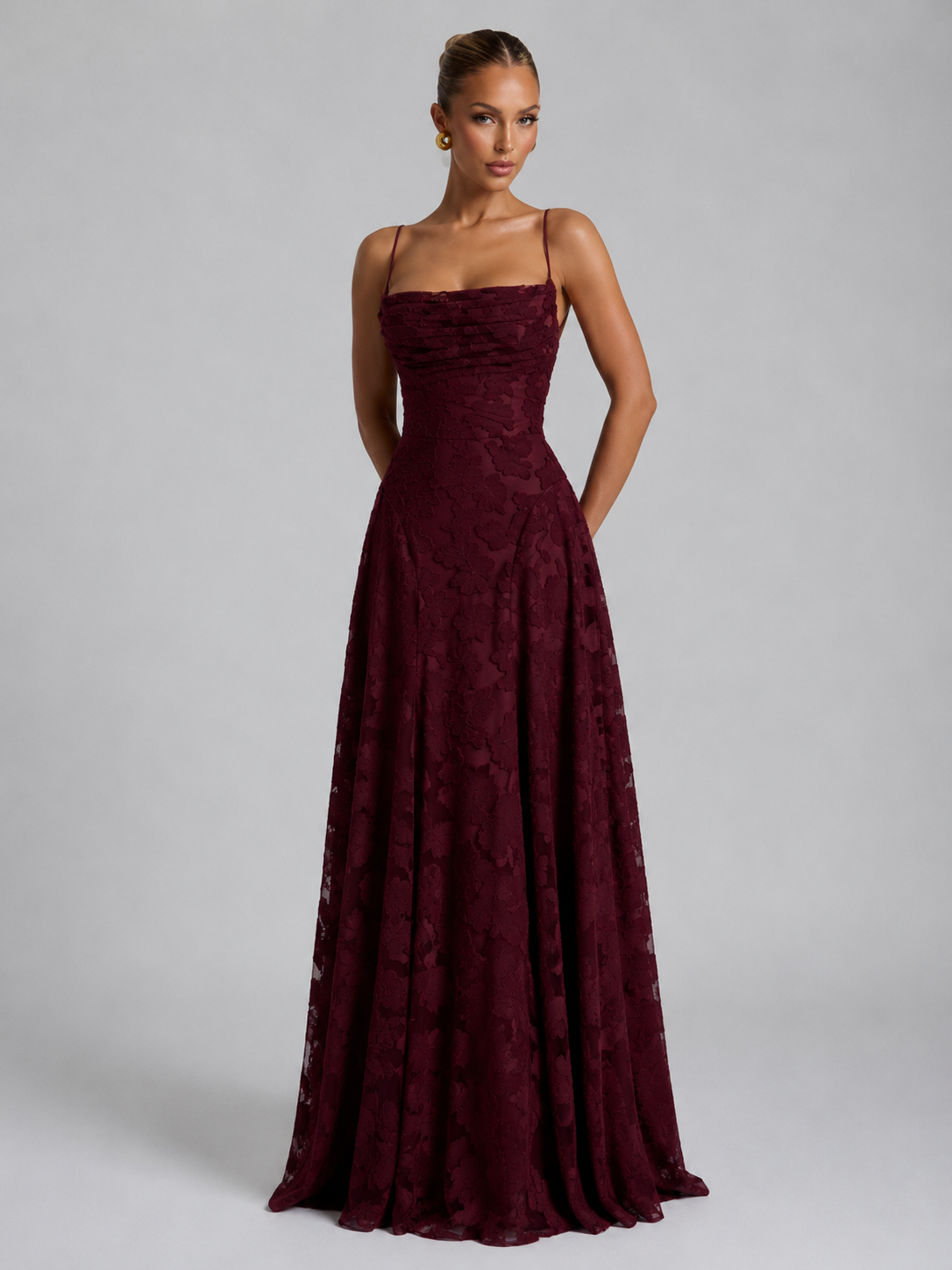 Letnia sukienka maxi w kwiaty | Kobiecy zwiewny krój