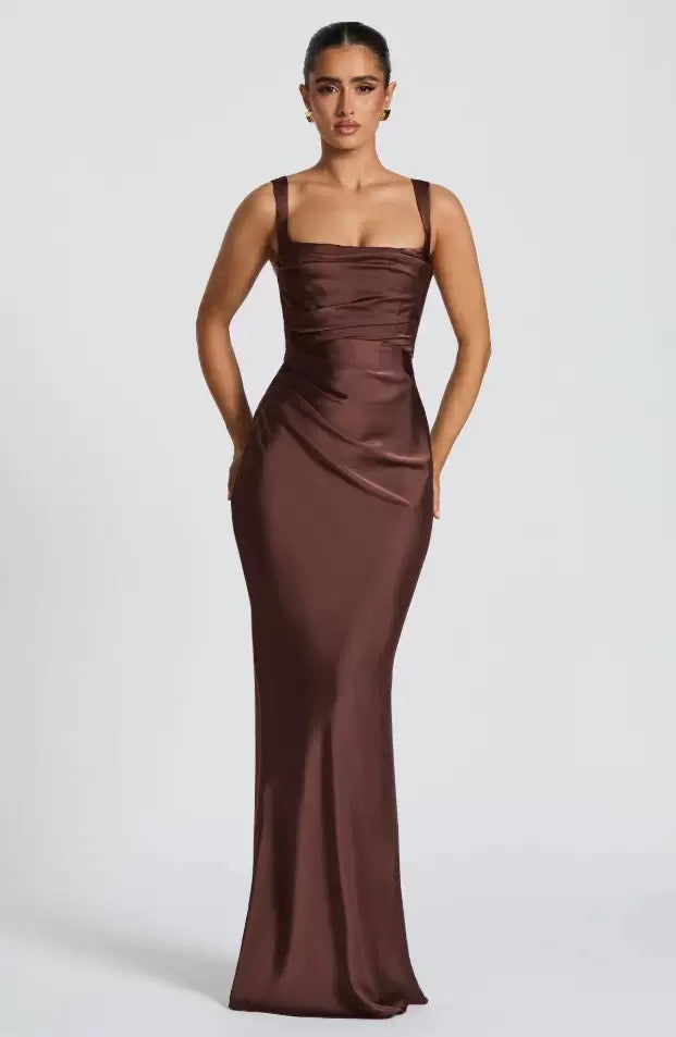 Elegancka sukienka maxi na wesele z kwadratowym dekoltem - letnia sukienka wieczorowa damska | Elegancki model na lato