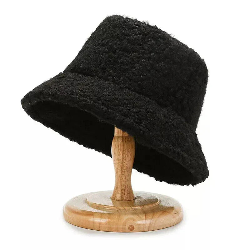 Damski kapelusz bucket o pętelkowej fakturze
