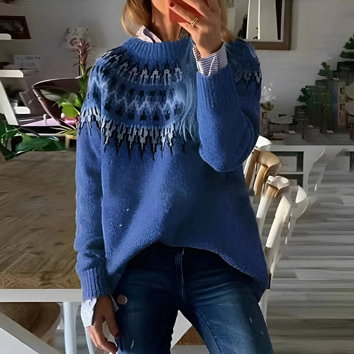 Damski sweter w norweski wzór z wysokim golfem