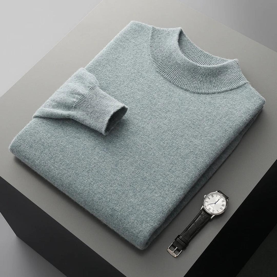 Sweter damski z półgolfem w gładkim splocie