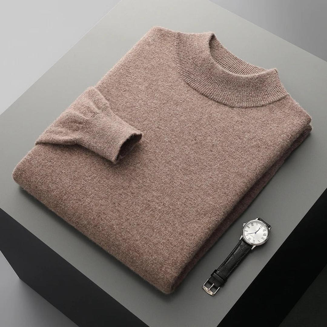 Sweter damski z półgolfem w gładkim splocie