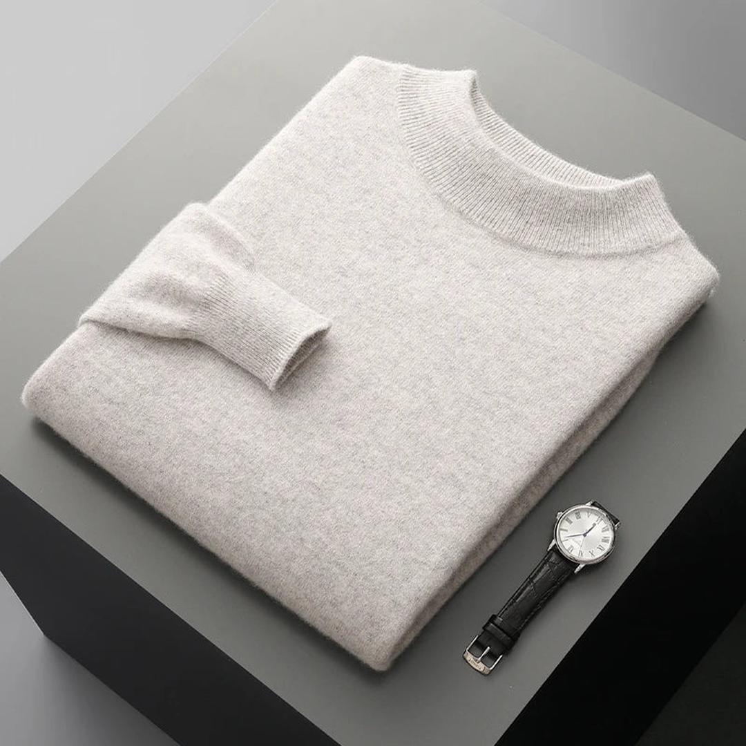 Sweter damski z półgolfem w gładkim splocie
